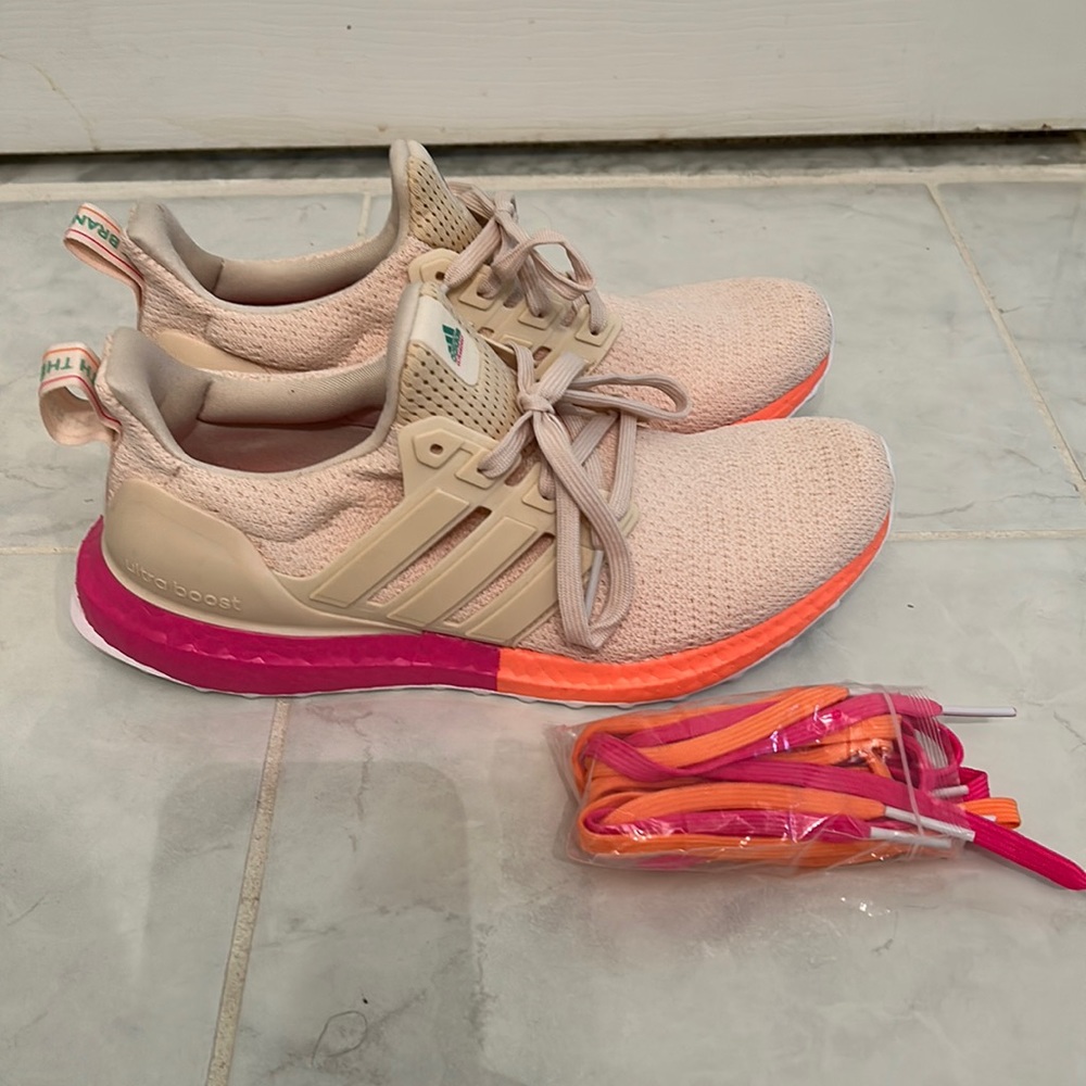 Adidas Ultra Boost DNA Size 8.5 Linen Pink Orange Women’s Sneakers